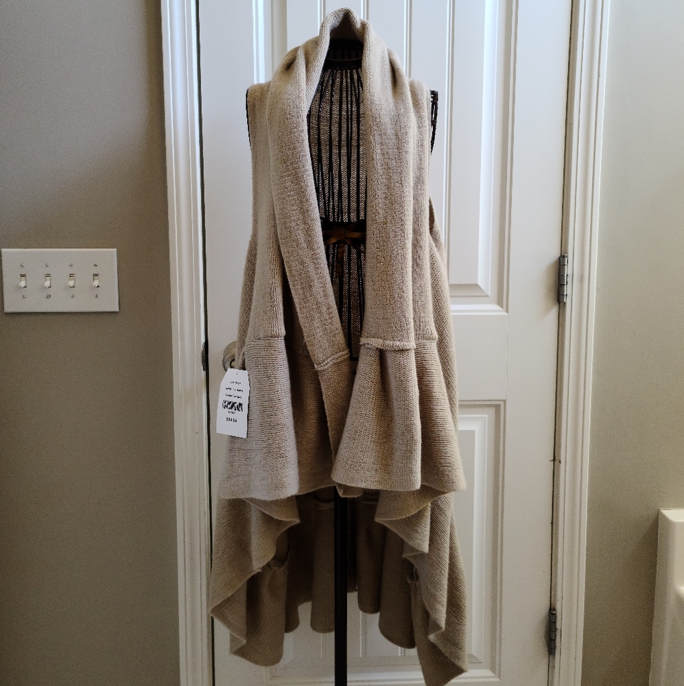 Flowing Sweater Vest